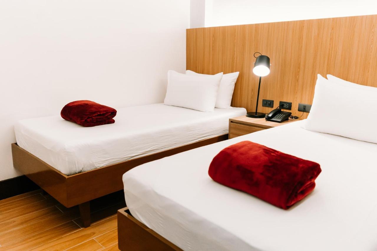 El Sancho Hotel Naga  Eksteriør billede